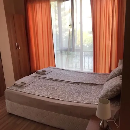 Family Astra Hotel